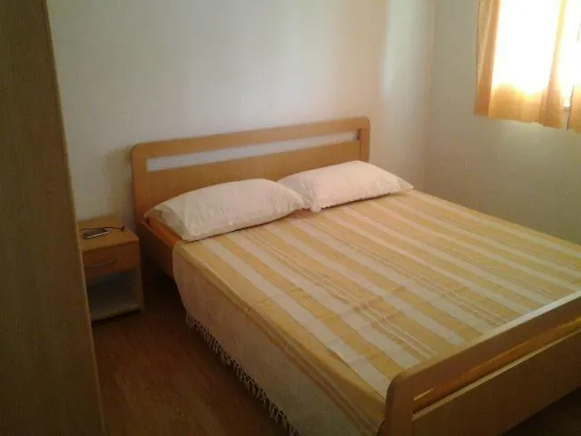 Daire Iva Rogoznica (Sibenik-Knin)